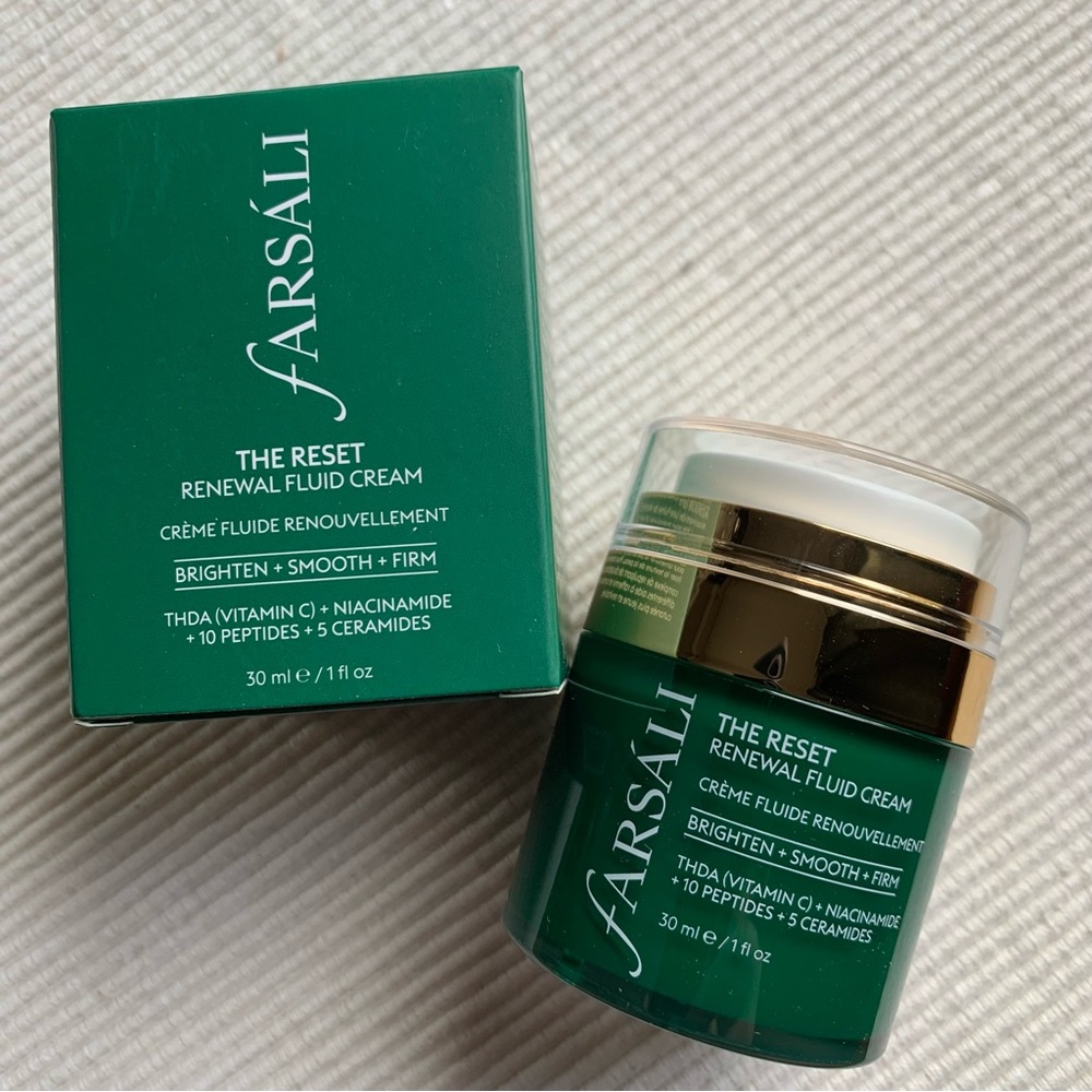FARSALI THE RESET RENEWAL FLUID CREAM
BRIGHTEN + SMOOTH + FIRM